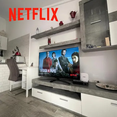 Floor Penthouse With Ocean View & Pool - Poseidon Apartman