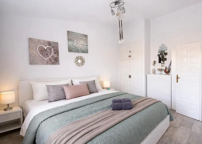 Floor Penthouse With Ocean View & Pool - Poseidon