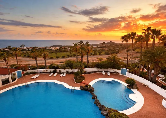 Suite Poseidon - Stunning Ocean & Pool View Terrace Апартаменты Сан Мигель